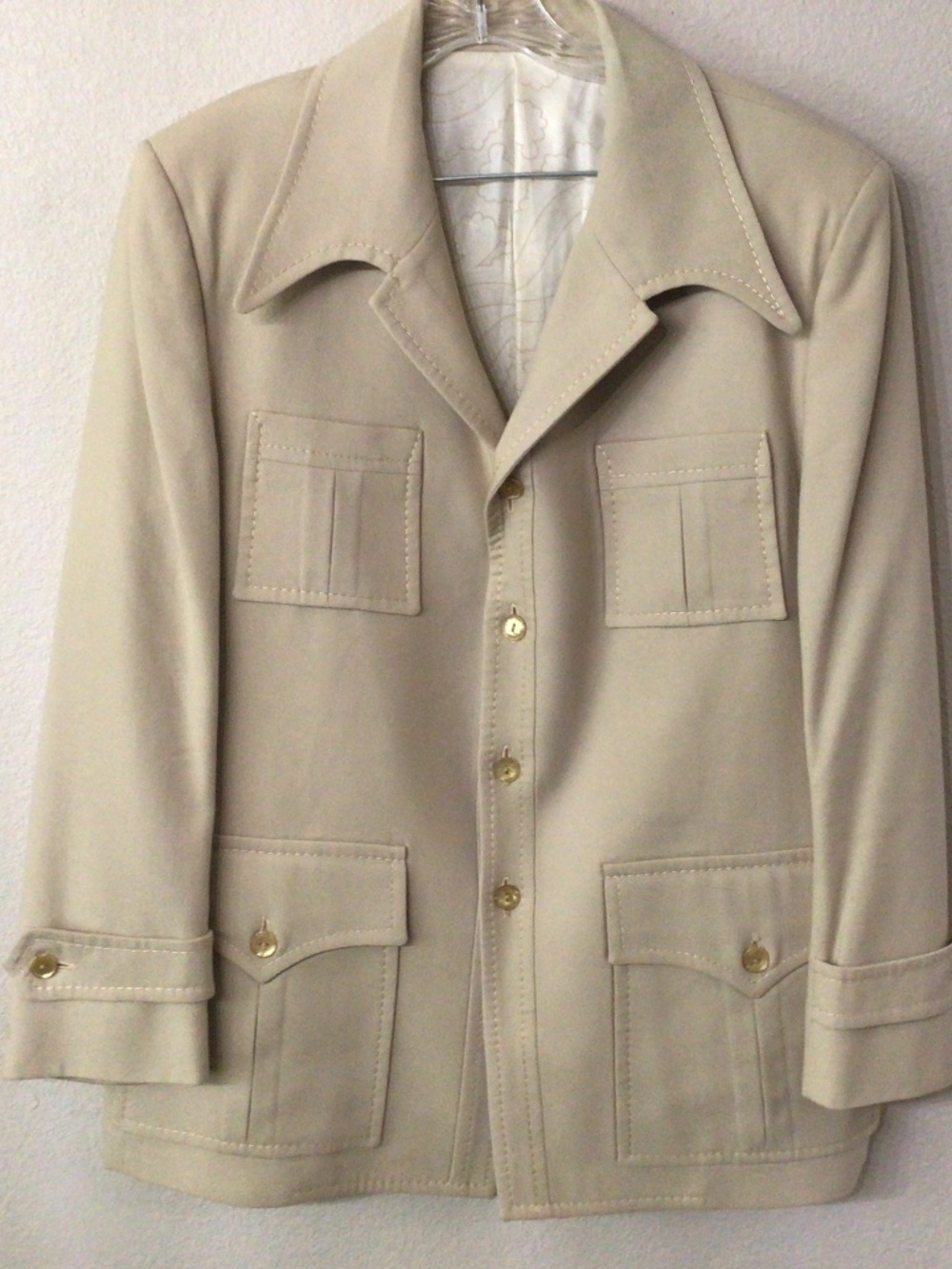 La Jolla Combo leisure suit from the 70’s beige in color jacket sz 44/46